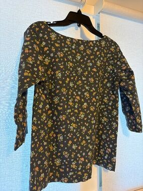 Dusky floral January NPL top